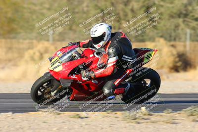 media/Dec-07-2024-CVMA (Sat) [[21c5f1ef85]]/Race 11-Amateur Supersport Open/